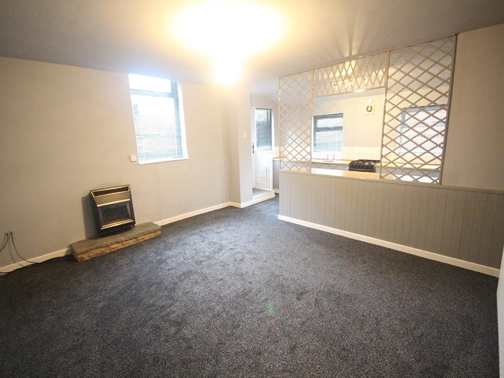 2 bedroom flat To Let in Earby - IMG_6179.jpg